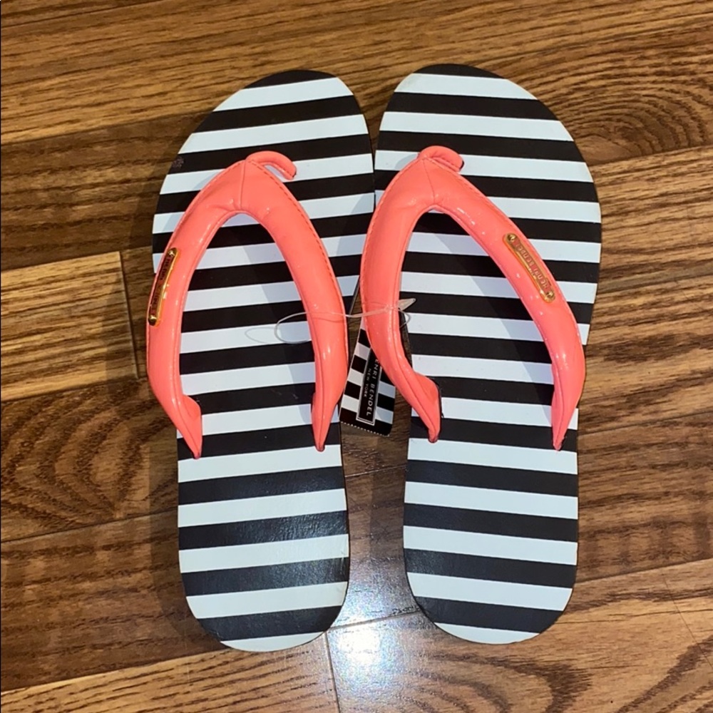 NWT Henri Bendel Flip Flops